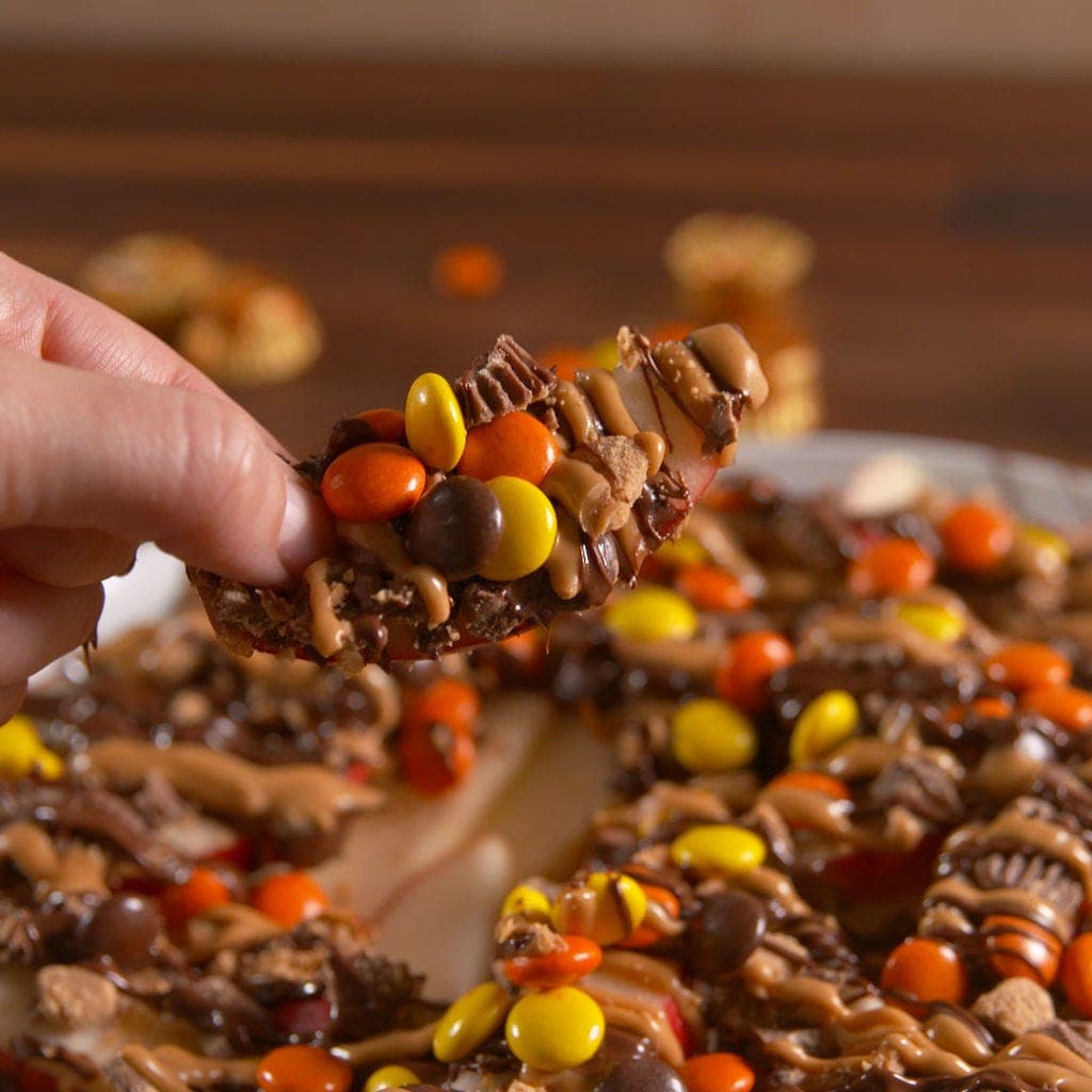 Reese's Apple Nachos