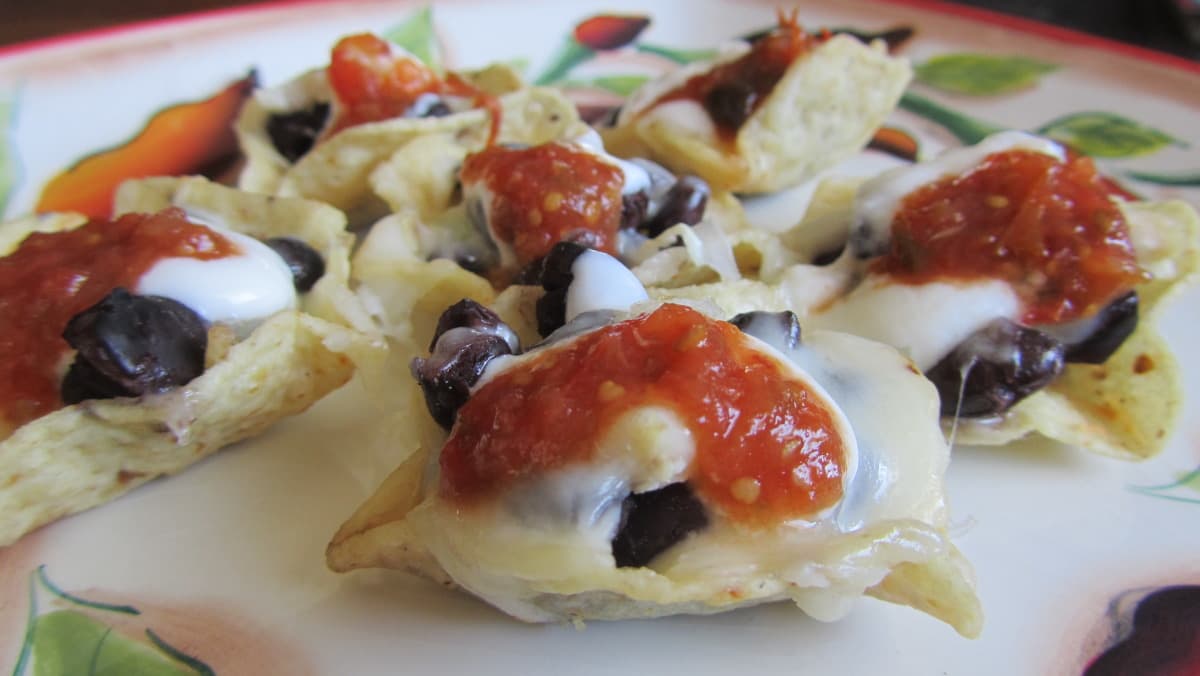Nachos With Chicken and Black Beans