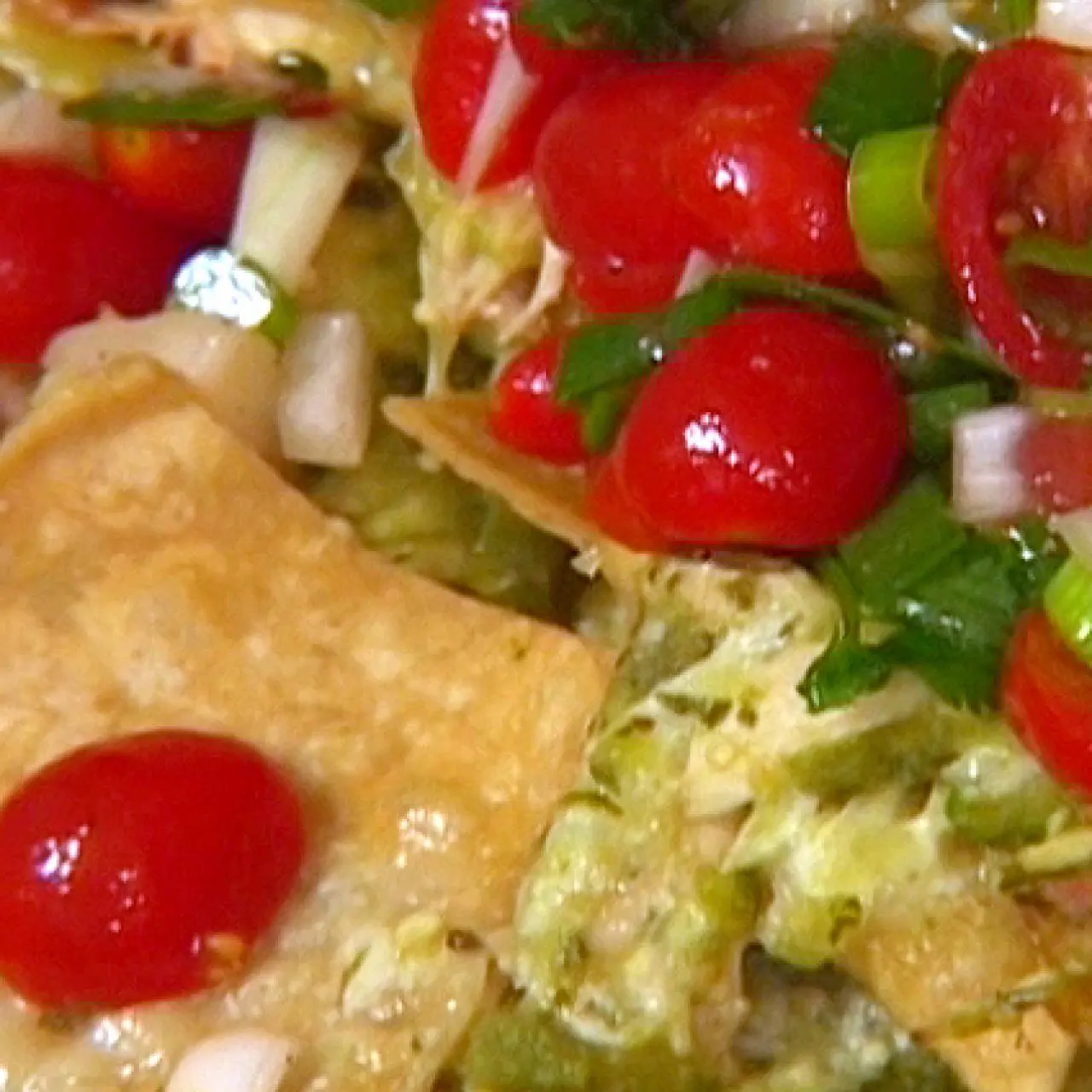 Roasted Chicken Nachos With Green Chili-Cheese Sauce