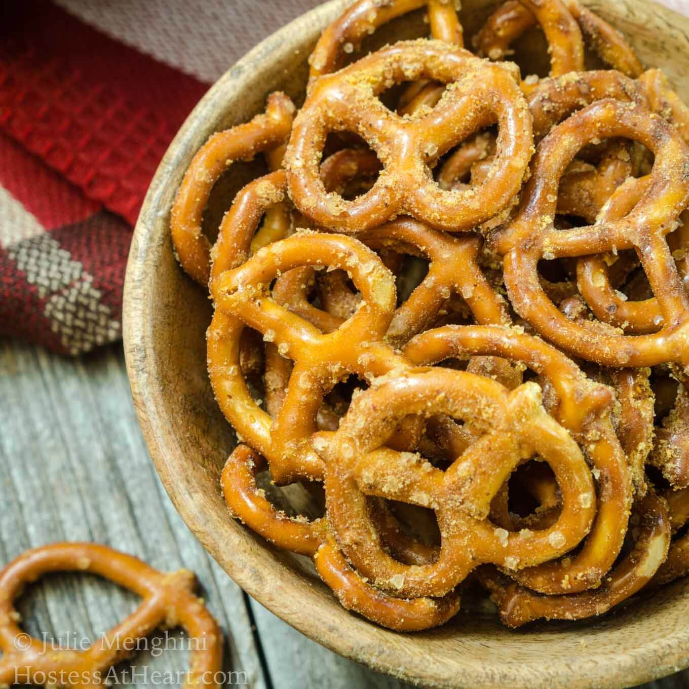 Spicy Pretzels with Nacho Cheese Seasoning