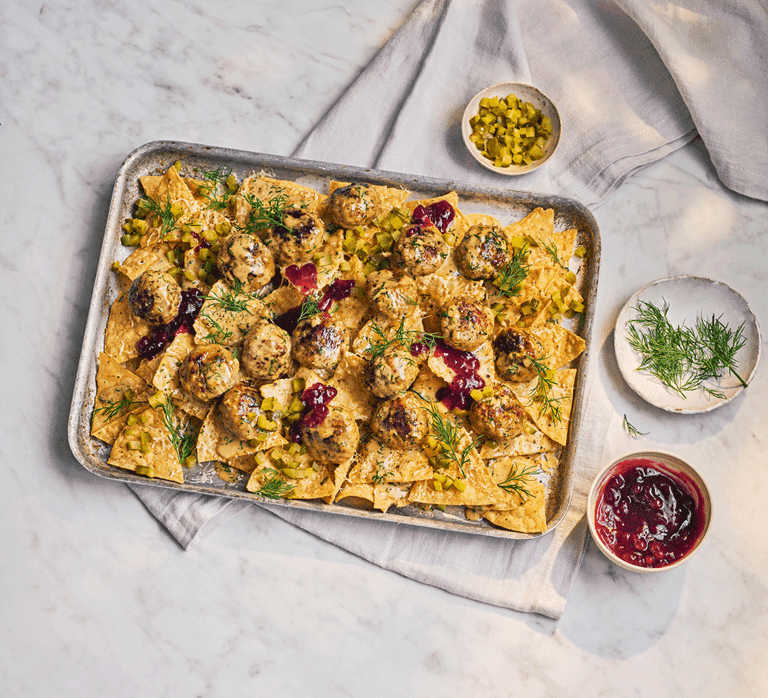 Swedish meatball-inspired nachos