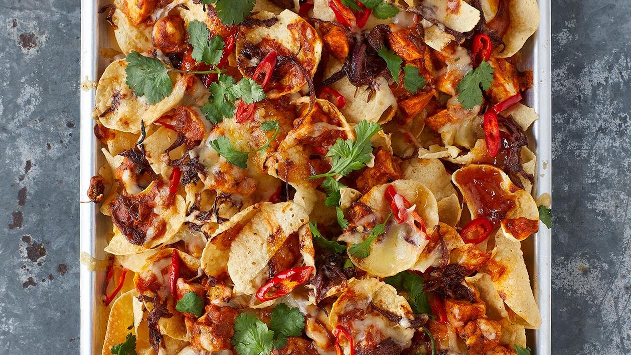 Chicken tikka nachos