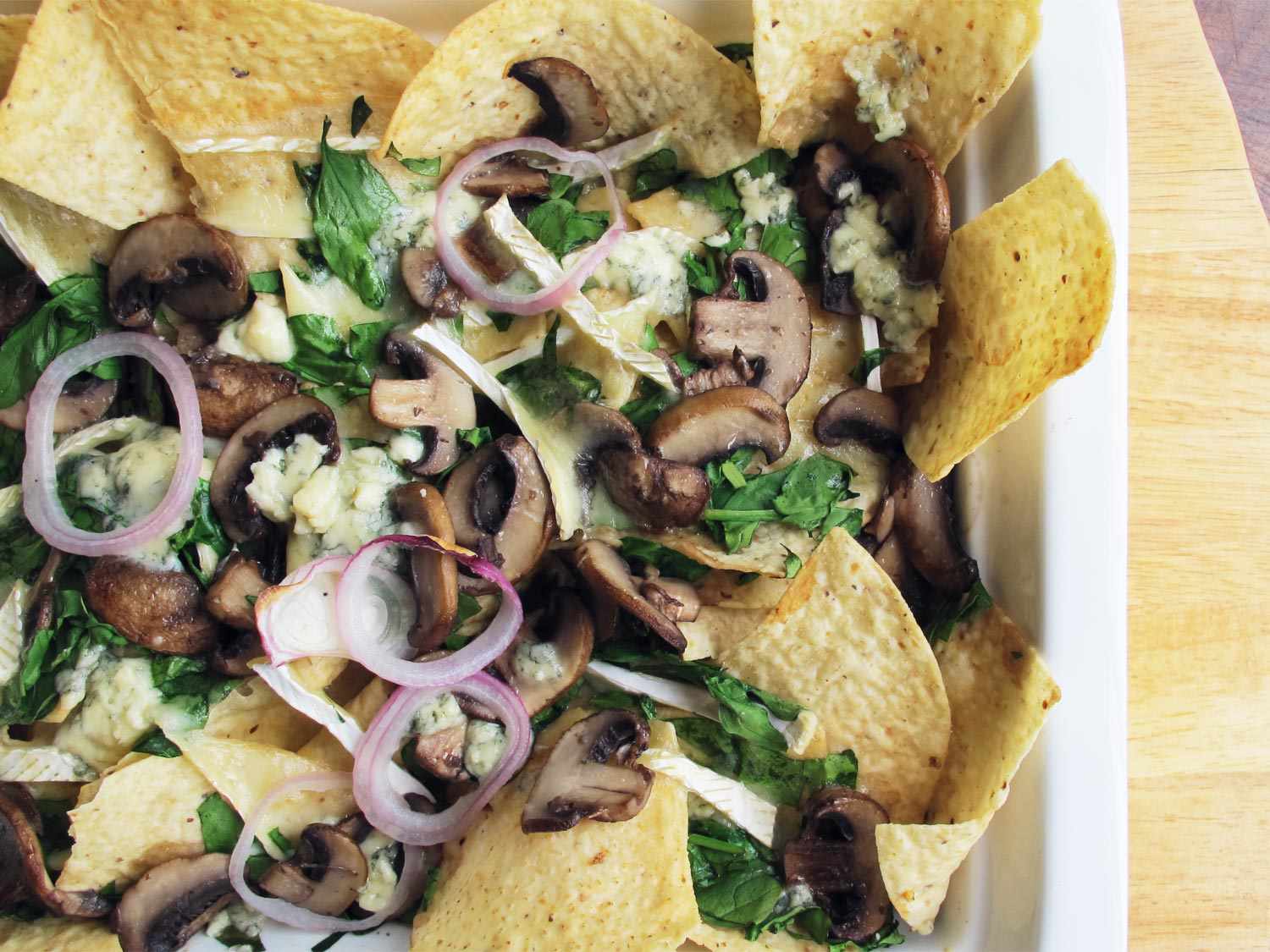 Blue Cheese and Brie Nachos With Mushrooms and Spinach Recipe