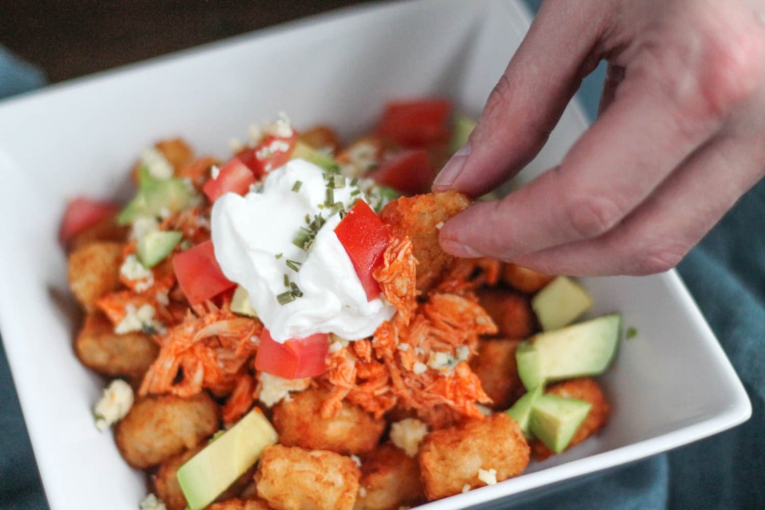 Buffalo Chicken Totchos (Tater Tot Nachos)