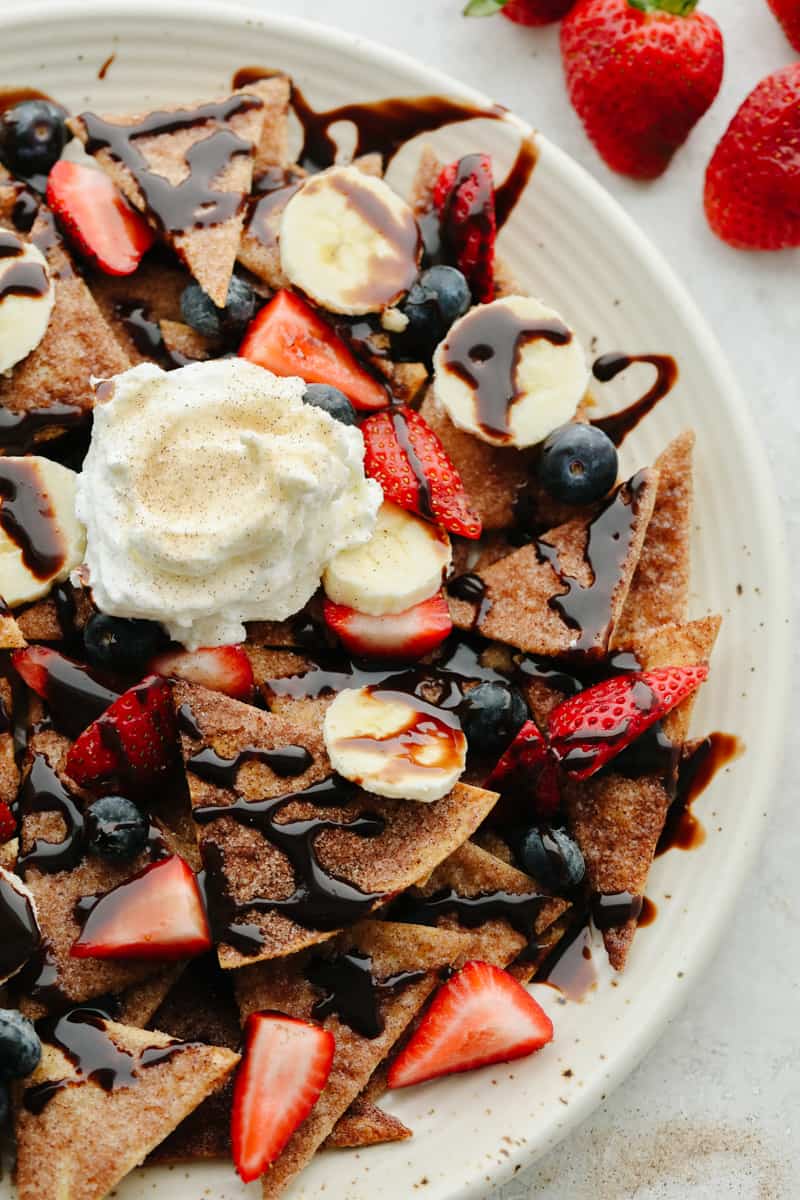Simple and Delicious Dessert Nachos